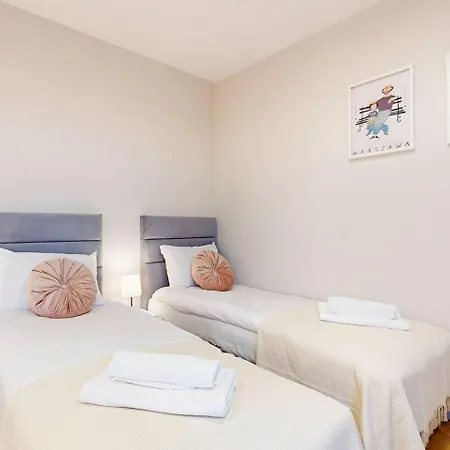 Softspace Mokotow Free Parking ワルシャワ